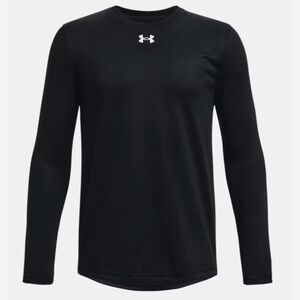 Under Armour NWT women's Long Sleeve Black Tee